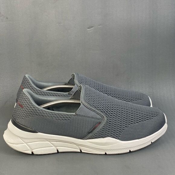 Skecher Men's Equalizer4.0 Triple Play Slip On sneaker shoes size 11 - Picture 1 of 8